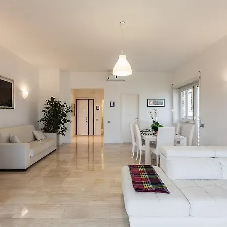 Mario Holidays Apartment Rom