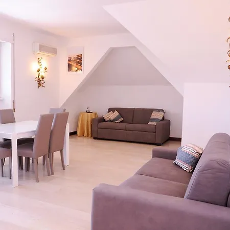 Apartment Mario Holidays Rom
